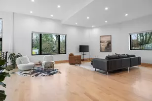 71 Grove St, Brookline, MA 02467 - Photo 10