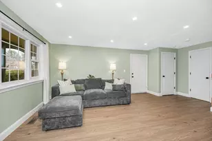 71 Kennedy Dr, Chelmsford, MA 01863 - Photo 6