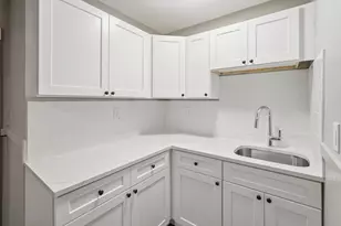 44 Pratt St, Fitchburg, MA 01420 - Photo 1