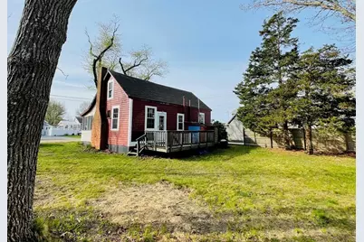 37 Lincoln Hwy, Wareham, MA 02571 - Photo 6