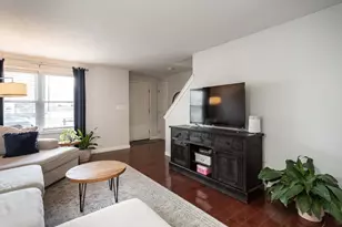 68 Gatsby Dr, Raynham, MA 02767 - Photo 4