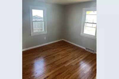 51 East Canton, Springfield, MA 01104 - Photo 4