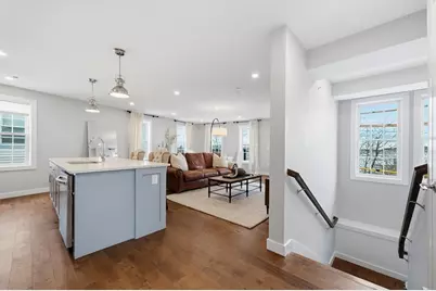 18-20 Crestway Rd #5, Boston, MA 02128 - Photo 4