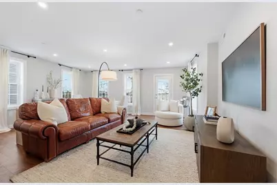 18-20 Crestway Rd #5, Boston, MA 02128 - Photo 1