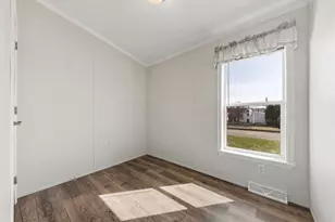 131 Washington St, Foxboro, MA 02035 - Photo 8