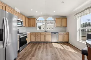 131 Washington St, Foxboro, MA 02035 - Photo 4