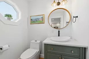 35 Tuckerman St, Boston, MA 02127 - Photo 8