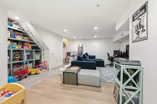 35 Tuckerman St, Boston, MA 02127 - Photo 10