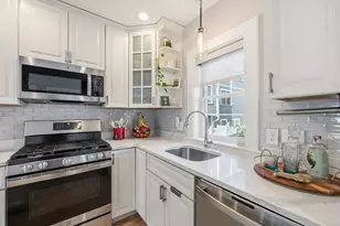 35 Tuckerman St, Boston, MA 02127 - Photo 4