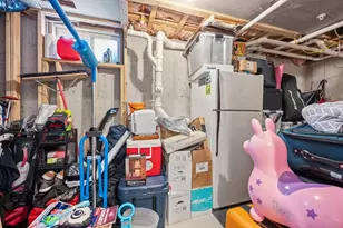 35 Tuckerman St, Boston, MA 02127 - Photo 28