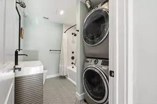 35 Tuckerman St, Boston, MA 02127 - Photo 20