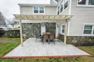 32 Farmington St, Worcester, MA 01603 - Photo 24