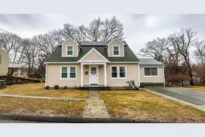 32 Farmington St #1, Worcester, MA 01603 - Photo 1