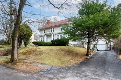 35 Hadwen Ln, Worcester, MA 01609 - Photo 2