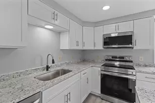 6 Mt Vernon St, Worcester, MA 01605 - Photo 6