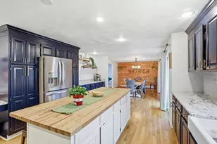 165 Townsend St, Pepperell, MA 01463 - Photo 16