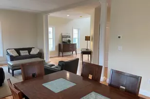 19B Crownshield, Uxbridge, MA 01569 - Photo 4