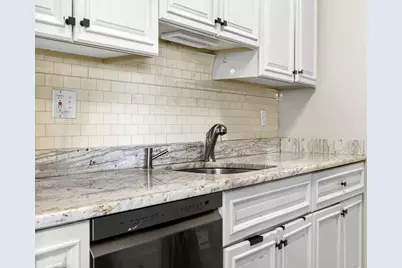 566 Commonwealth Ave #401A, Boston, MA 02215 - Photo 6