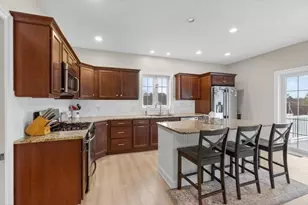 36 Empire Dr, North Andover, MA 01845 - Photo 10