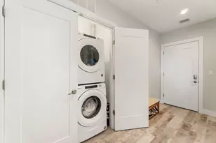 1457 Tremont St, Boston, MA 02120 - Photo 20