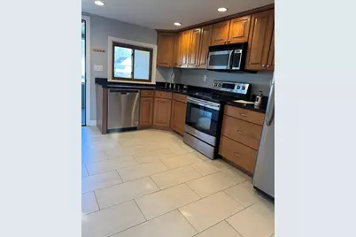 38 Vine #B, Saugus, MA 01906 - Photo 4