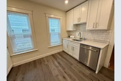 1049 Broadway #1, Somerville, MA 02144 - Photo 6