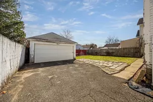 25-27 Santa Barbara St, Springfield, MA 01104 - Photo 24