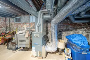 215 Western Ave, Lynn, MA 01904 - Photo 36