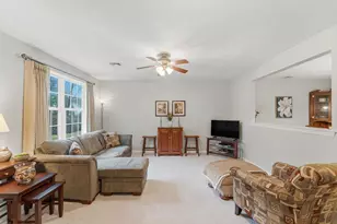 63 Power St, Uxbridge, MA 01569 - Photo 6