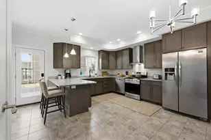 70 Hatfield St, Northampton, MA 01060 - Photo 10