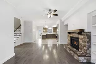 70 Hatfield St, Northampton, MA 01060 - Photo 6