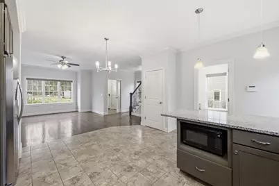 70 Hatfield St #70B, Northampton, MA 01060 - Photo 16