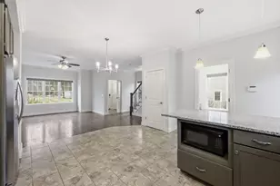 70 Hatfield St, Northampton, MA 01060 - Photo 16