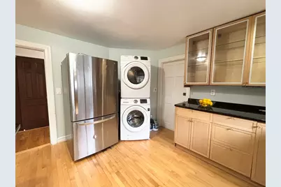 9 Reservoir Rd #1, Brookline, MA 02467 - Photo 4