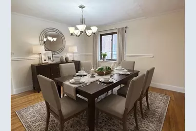 9 Reservoir Rd #1, Brookline, MA 02467 - Photo 2