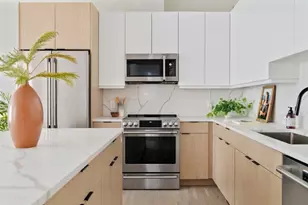 85 Myrtle St, Quincy, MA 02171 - Photo 10