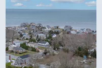 7 Cedar St, Mattapoisett, MA 02739 - Photo 4