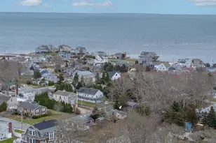 7 Cedar St, Mattapoisett, MA 02739 - Photo 4