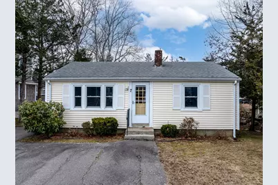 7 Cedar St, Mattapoisett, MA 02739 - Photo 8