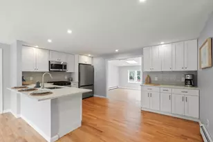 80 Mariner Cir, Barnstable, MA 02635 - Photo 2