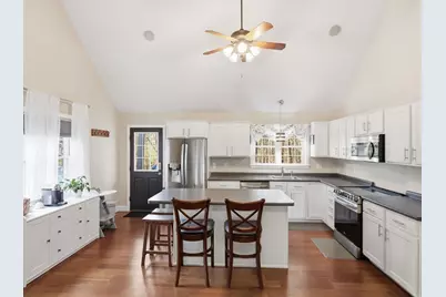 17 Meadowbrook Ln, Norton, MA 02766 - Photo 12