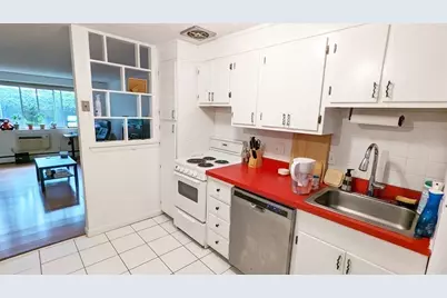 50 Green Street #114, Brookline, MA 02446 - Photo 6