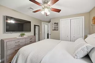 56 Longwood Dr, Chicopee, MA 01020 - Photo 20