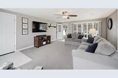 56 Longwood Dr, Chicopee, MA 01020 - Photo 8