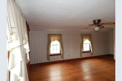 8 Chester St, Montague, MA 01376 - Photo 24