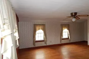 8 Chester St, Montague, MA 01376 - Photo 24