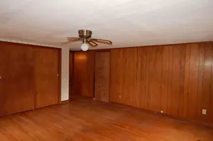 8 Chester St, Montague, MA 01376 - Photo 22