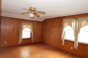 8 Chester St, Montague, MA 01376 - Photo 26
