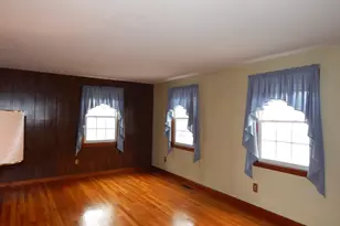 8 Chester St, Montague, MA 01376 - Photo 10