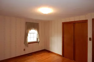 8 Chester St, Montague, MA 01376 - Photo 18